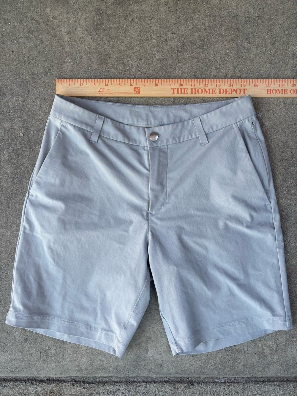 Lulumelon ABC Classic Fit Shorts Men Size 31 Golf
